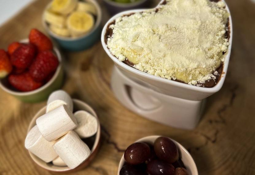 Fondue de Leite Ninho com Nutella